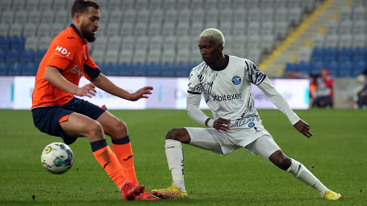 Henry Onyekuru yeniden Süper Lig’e dönüyor! Hem de İstanbul’a…
