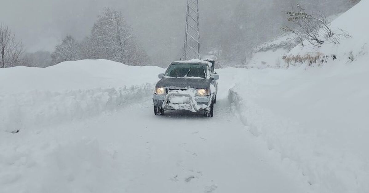 Artvin’de kar nedeniyle 7 köy yolu ulaşıma kapandı