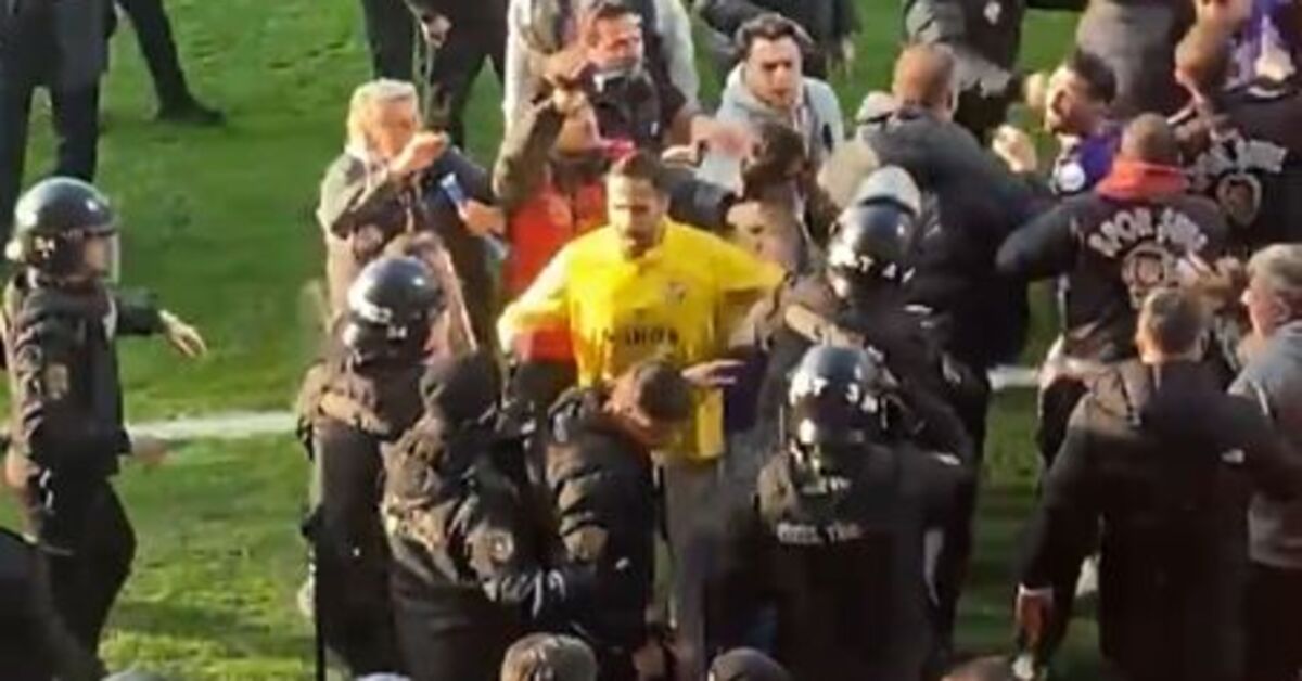 Eyüpspor – Konyaspor maçının ardından hem saha hem protokol tribünü karıştı