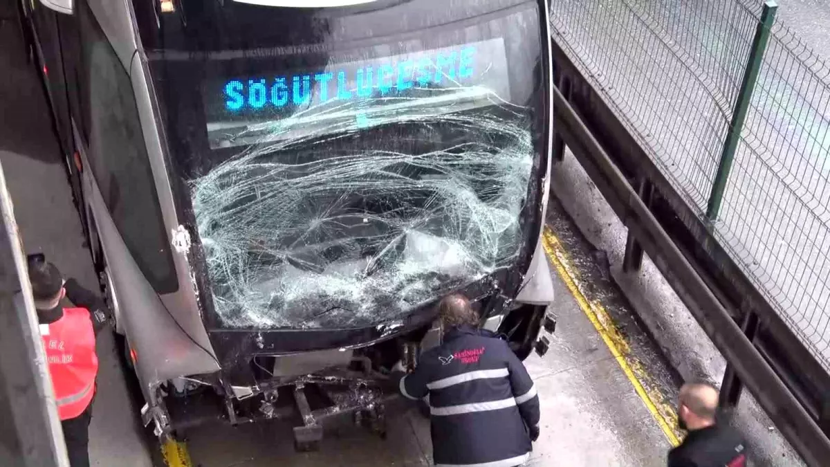 Avcılar’da Metrobüs Kazası: 21 Yaralı
